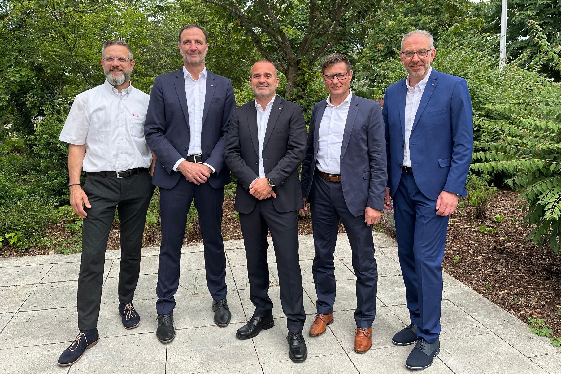  Ihr FVHF Team. V.l.n.r. Christian Butz (Hilti Deutschland AG), Georg Stauber (Sto SE & Co. KGaA), Andreas Reinhardt (Systea GmbH), Wolfgang Häußler (TONALITY GmbH) und Gerd Vaupel (FVHF e.V.)