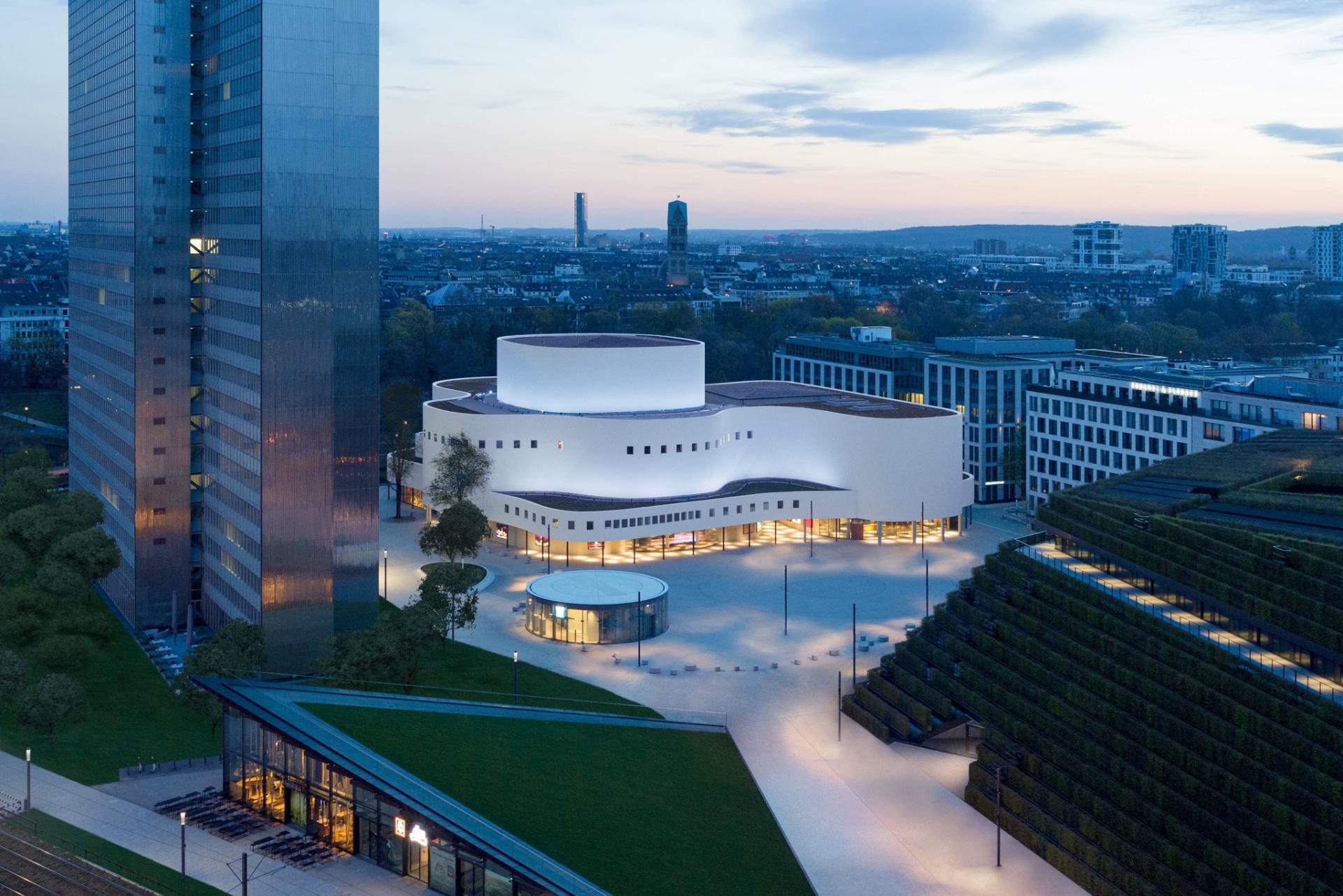 Projekt: Düsseldorfer Schauspielhaus Architektur: ingenhoven architects Foto: Hans Georg Esch