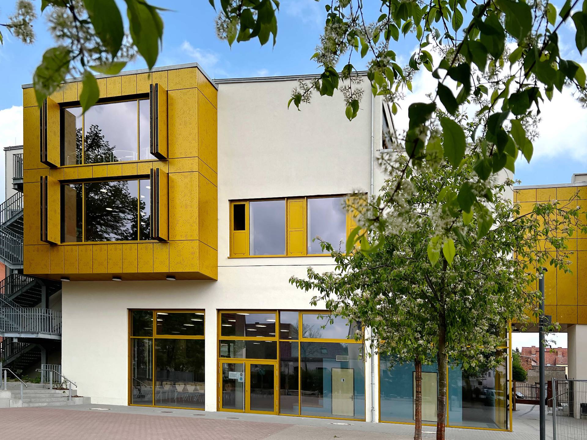 Stefan Blasius _ Institut für Neue Industriekultur INIK GmbH_ Erweiterung der Theodor-Fontane-Grundschule in Fürstenwalde (Spree)_Foto: Stefan Blasius