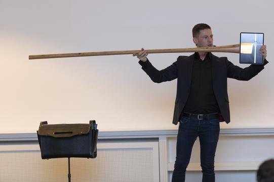 Digitalisierung mal anders: Show-Einlage von Andreas Axmann, Digital-Pionier aus Berlin.  Foto: Dirk Heckmann