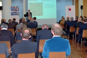 Rund 80 Teilnehmer kamen zum 13. Deutschen Fassadentag unter dem Motto „Wohnungswirtschaft und Nachhaltigkeit. Alles nur Fassade?“ in München zusammen. Foto: FVHF e.V.