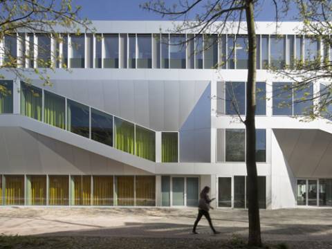 Deutscher Fassadenpreis 2015 für VHF - Preisträger | Hörsaal Campus Center der Universität Kassel | raumzeit architekten | Foto: Werner Huthmacher