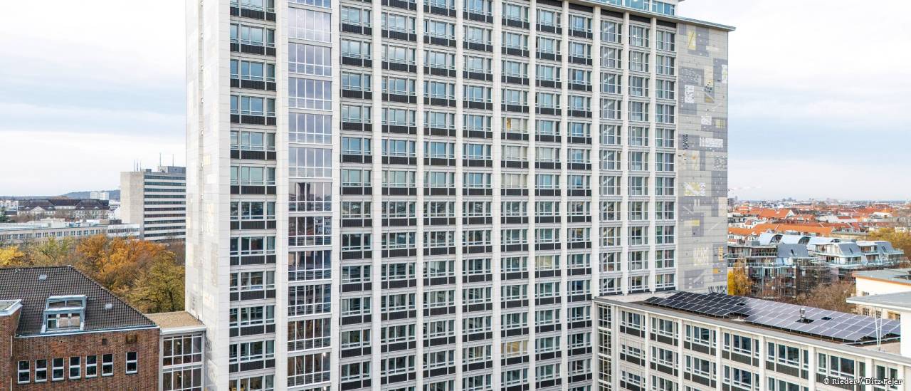 Sanierung denkmalgeschützter Senatsverwaltung Berlin | Glasfaserbeton-Fassade von Rieder