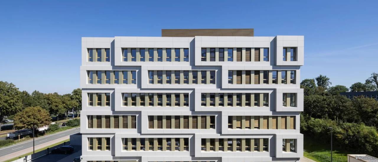 Fassade für Stadtkrone / Adesso
