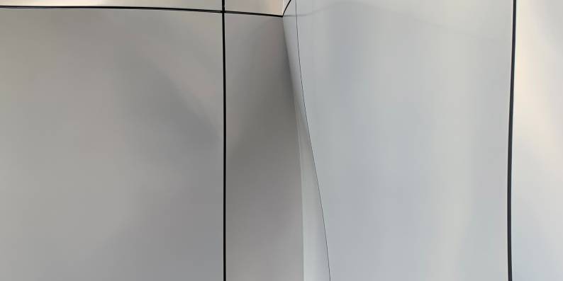 Detail der Individualfassade mit changierender PPC Oberfläche