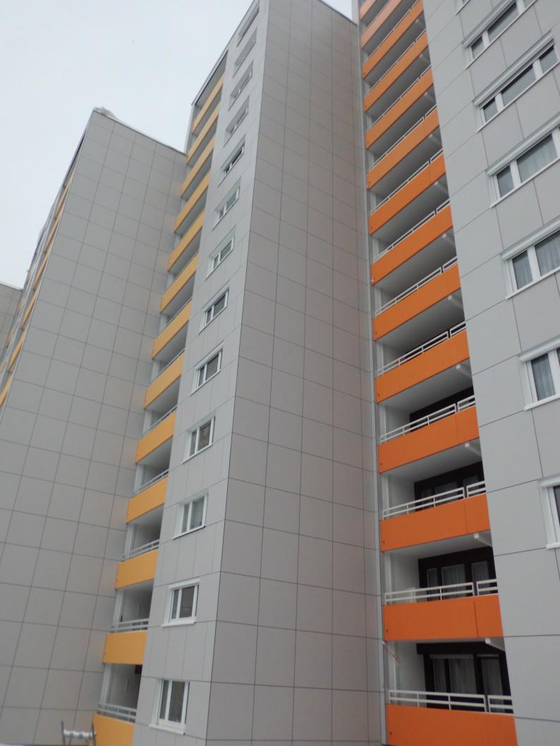 Wohnanlage in der Suttnerstraße nach der energetischen Sanierung. Foto: FRANZEN Fassadentechnik GmbH