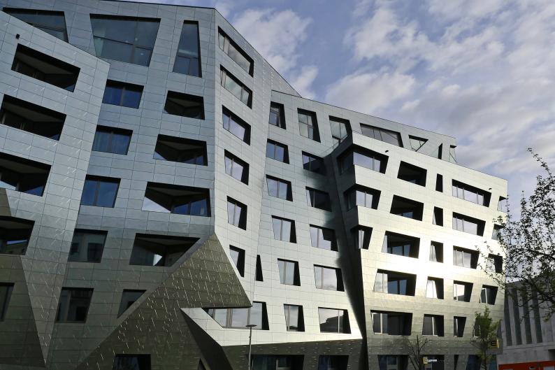 Wohnkomplex Sapphire in Berlin. Funkelnd und facettenreich wie der gleichnamige Juwel. Foto: Corrado Ravazzini