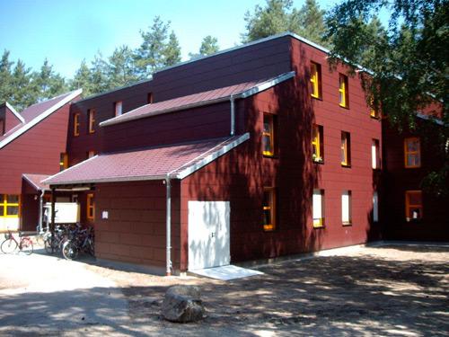 Trespa® Meteon® Platten sind nicht nur farbecht und witterungsbeständig, sondern auch extrem vielseitig in ihrer Verarbeitung. Foto: AS Fassaden GmbH