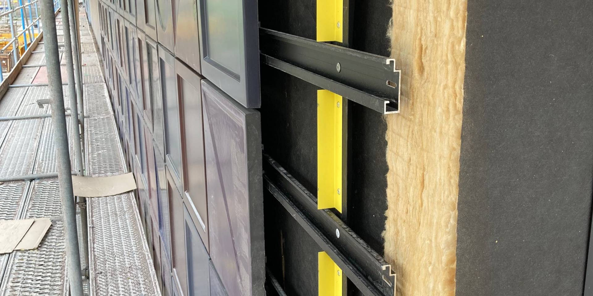 Montage Kacheln Stadthalle Göttingen